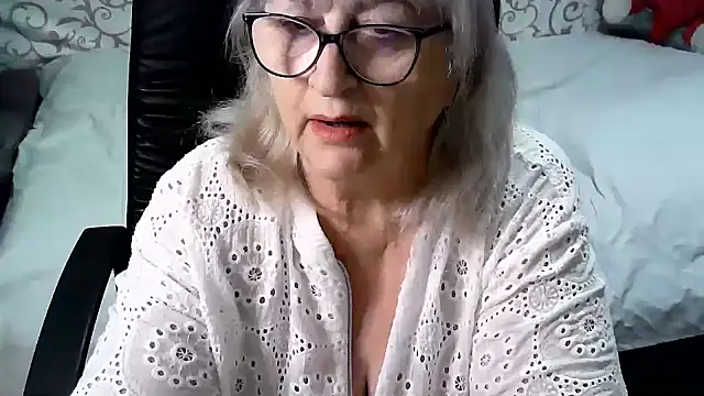 LolkaAlyss online show from 02.19.25