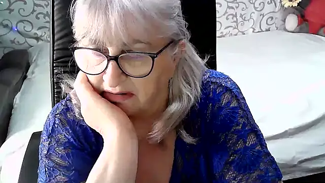 LolkaAlyss online show from 02.23.25