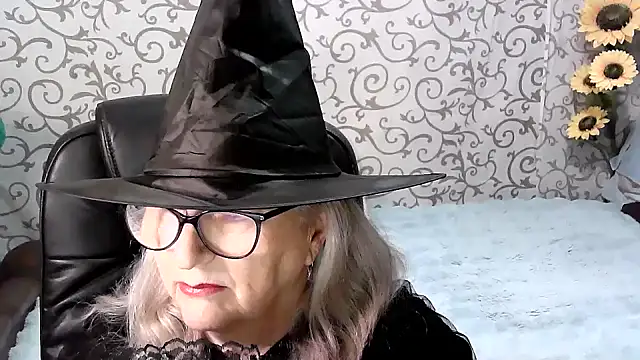 LolkaAlyss online show from 10.25.25