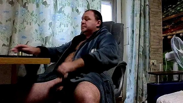 Snapshot of xxrokixxx chatting on 12.22.24 xxrokixxx online show from 12.22.24