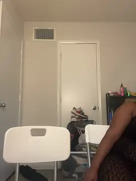 Snapshot of DancingLemonade chatting on 01.19.25 DancingLemonade online show from 01.19.25