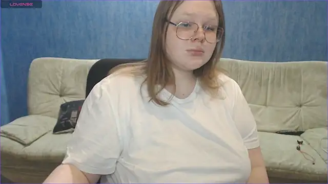 Snapshot of Touch_me_more_please chatting on 03.12.25 Touch me more please online show from 03.12.25