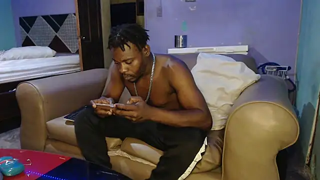 Snapshot of Tirichexxx chatting on 12.18.24 Tirichexxx online show from 12.18.24