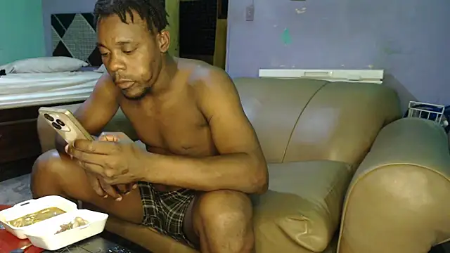 Snapshot of Tirichexxx chatting on 12.21.24 Tirichexxx online show from 12.21.24