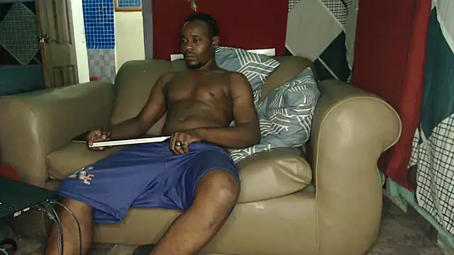 Snapshot of Tirichexxx chatting on 12.27.24 Tirichexxx online show from 12.27.24