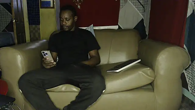 Snapshot of Tirichexxx chatting on 01.03.25 Tirichexxx online show from 01.03.25