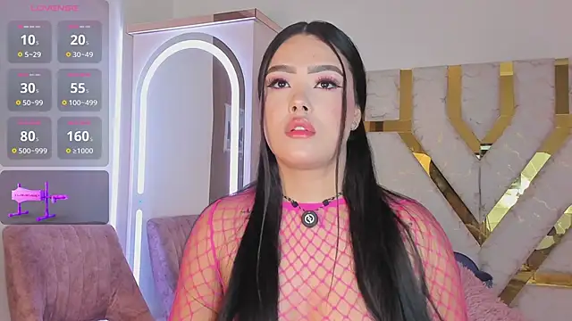 sophy champagne online show from 01.06.26