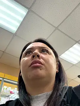 Snapshot of Sara_Slow chatting on 09.29.25 Sara Slow online show from 09.29.25