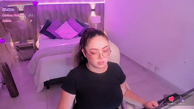 emmy walker online show from 11.06.25