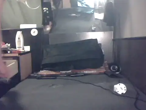 Snapshot of Slutviki69 chatting on 05.19.26 Slutviki69 online show from 05.19.26