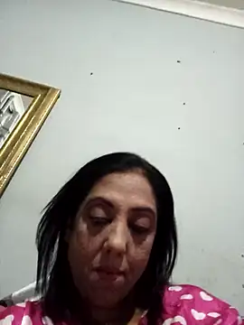 Snapshot of Mahi4luv chatting on 06.24.26 Mahi4luv online show from 06.24.26