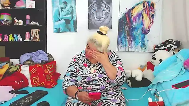 estrellita fugaz16x online show from 01.22.25