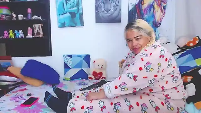 estrellita fugaz16x online show from 03.03.25