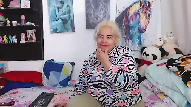 estrellita fugaz16x online show from 03.18.25