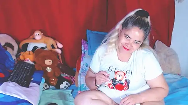 estrellita fugaz16x online show from 11.02.25