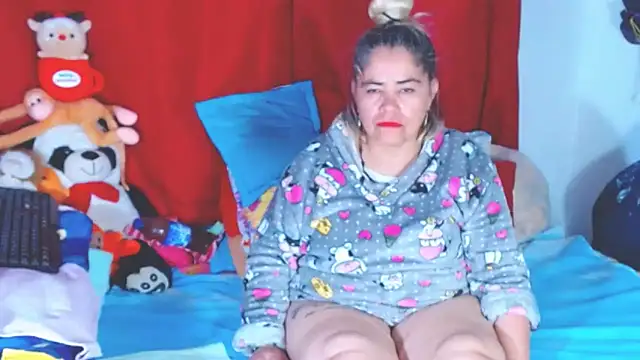 estrellita fugaz16x online show from 11.13.25