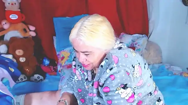 estrellita fugaz16x online show from 11.14.25