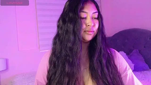 Snapshot of Pocahontas_power chatting on 12.07.24 Pocahontas power online show from 12.07.24