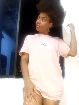 thaimy  online show from 10.14.25