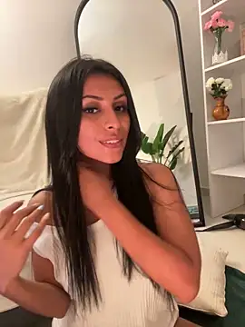 Snapshot of sweetAli_ chatting on 01.31.25 sweetAli online show from 01.31.25