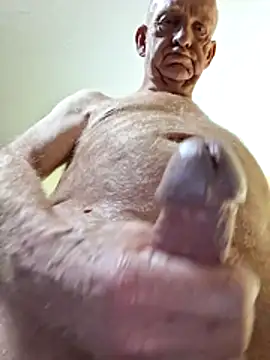 Strap  online show from 04.23.26