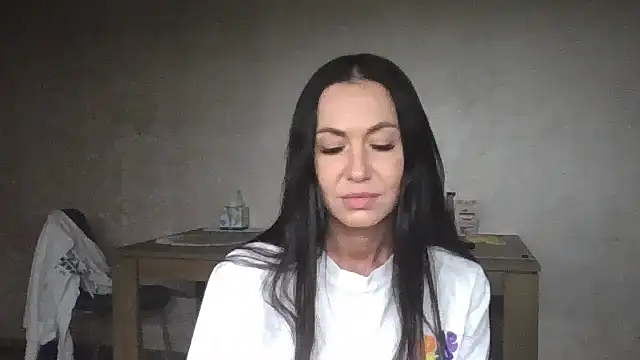 JulianaGold1 online show from 01.19.25