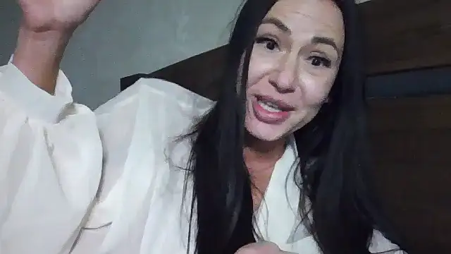 JulianaGold1 online show from 02.26.25