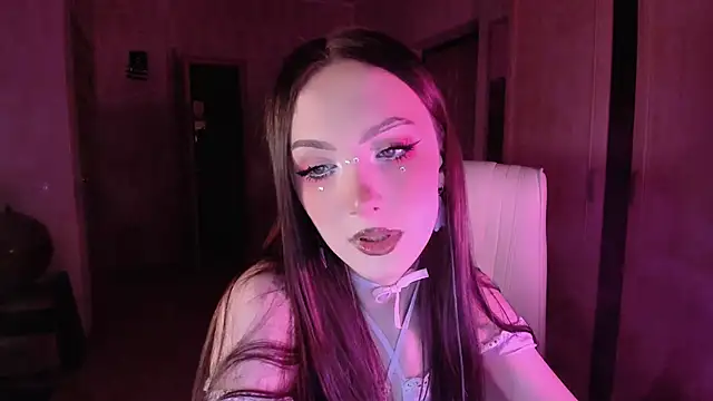 Alice  Aris online show from 10.05.25