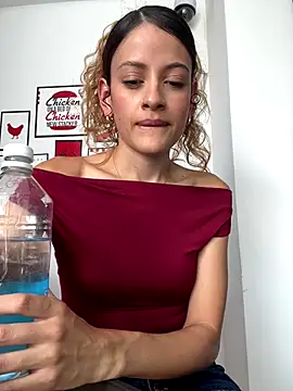 alana15 online show from 10.21.25