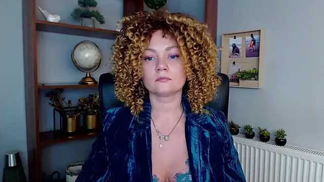 Snapshot of KayaMagic chatting on 03.21.25 KayaMagic online show from 03.21.25