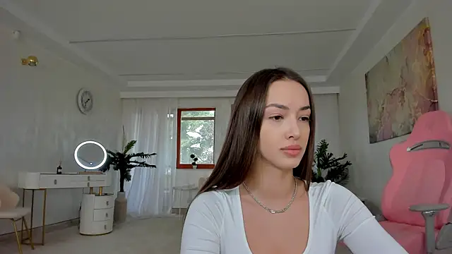 TiffanyHouston  online show from 02.09.25