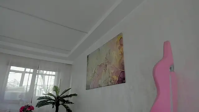 TiffanyHouston  online show from 12.05.25