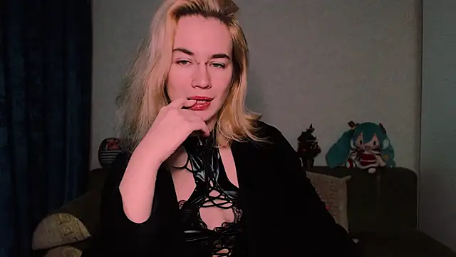 xxxcharismaaa online show from 02.17.25