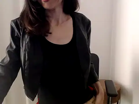 Snapshot of LadyJoanX chatting on 05.11.26 LadyJoanX online show from 05.11.26