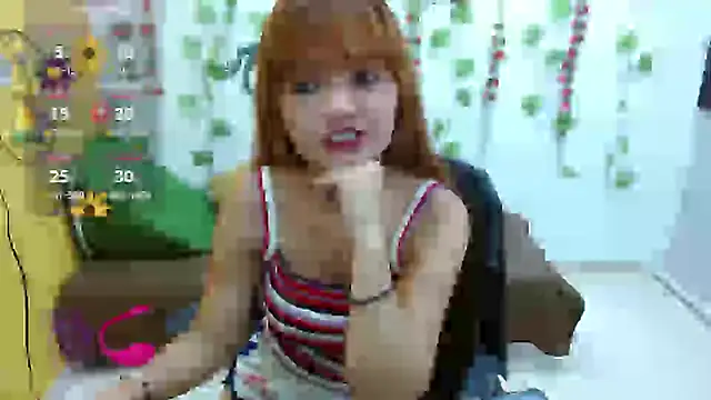 Snapshot of miss_tinnymafe chatting on 03.18.25 miss tinnymafe online show from 03.18.25