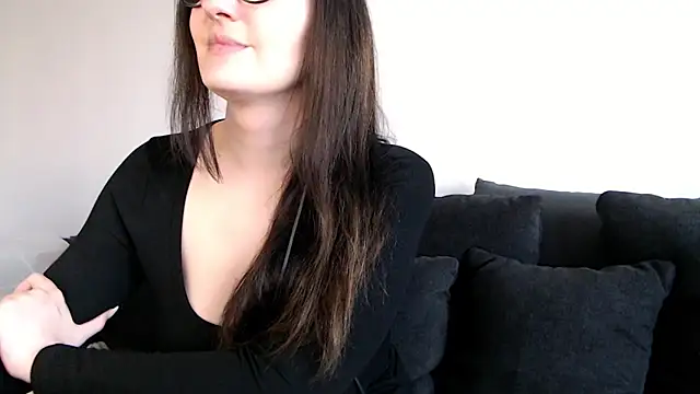Snapshot of Alina_Lamour chatting on 07.08.26 Alina Lamour online show from 07.08.26