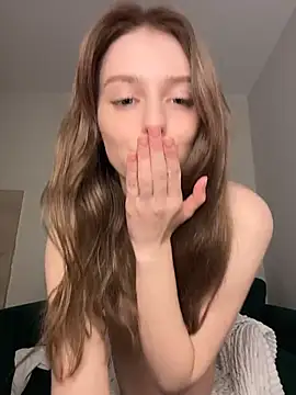 AnikaBest online show from 04.19.26