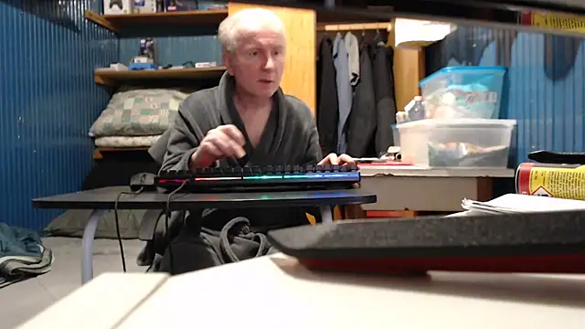Snapshot of Vgy67Z95 chatting on 10.14.25 Vgy67Z95 online show from 10.14.25