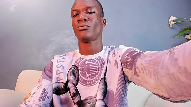 Snapshot of martin_killer chatting on 01.29.25 martin killer online show from 01.29.25