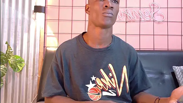 Snapshot of martin_killer chatting on 09.20.25 martin killer online show from 09.20.25