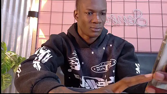 Snapshot of martin_killer chatting on 10.03.25 martin killer online show from 10.03.25