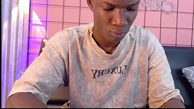 Snapshot of martin_killer chatting on 11.12.25 martin killer online show from 11.12.25