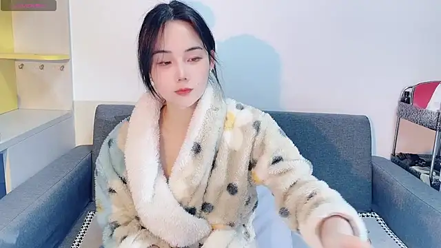 Snapshot of orla2021 chatting on 12.30.24 orla2021 online show from 12.30.24