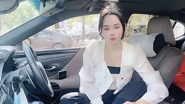 Snapshot of orla2021 chatting on 01.04.25 orla2021 online show from 01.04.25