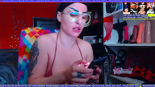 Snapshot of cuminmenowbbyx chatting on 06.08.26 cuminmenowbbyx online show from 06.08.26