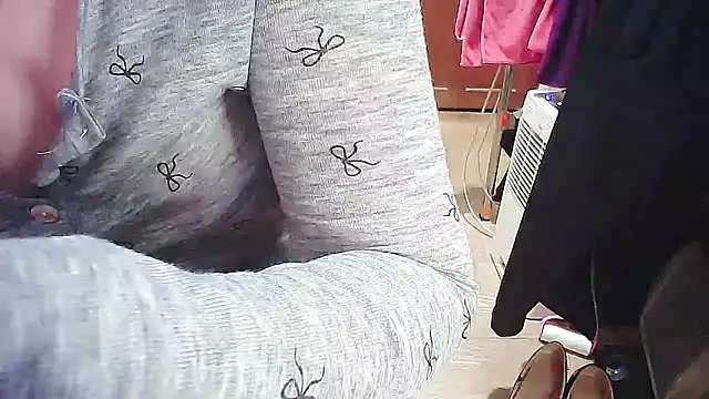 Snapshot of cindy01113520 chatting on 02.20.25 cindy01113520 online show from 02.20.25