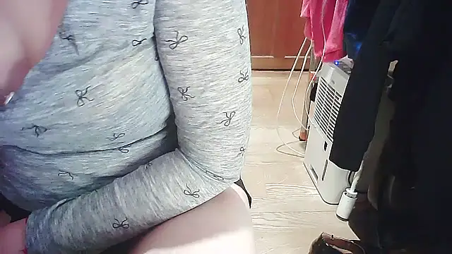 Snapshot of cindy01113520 chatting on 03.08.25 cindy01113520 online show from 03.08.25