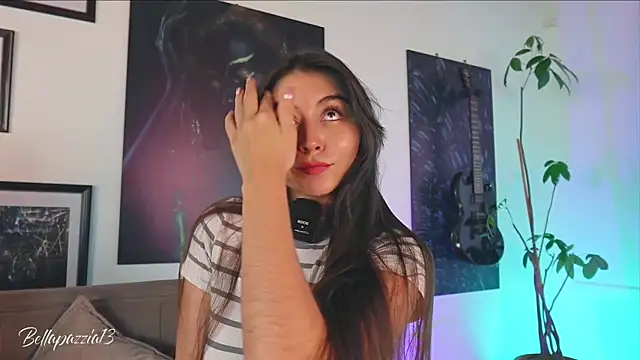 Bellapazzia online show from 04.13.26