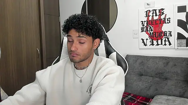 Alessandro Vanni online show from 01.18.26