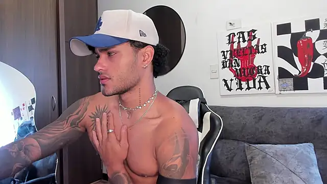 Alessandro Vanni online show from 02.20.26